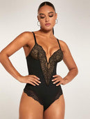 Requintte Bodysuit em Renda Sexy