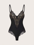 Requintte Bodysuit em Renda Sexy