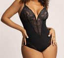Requintte Bodysuit em Renda Sexy